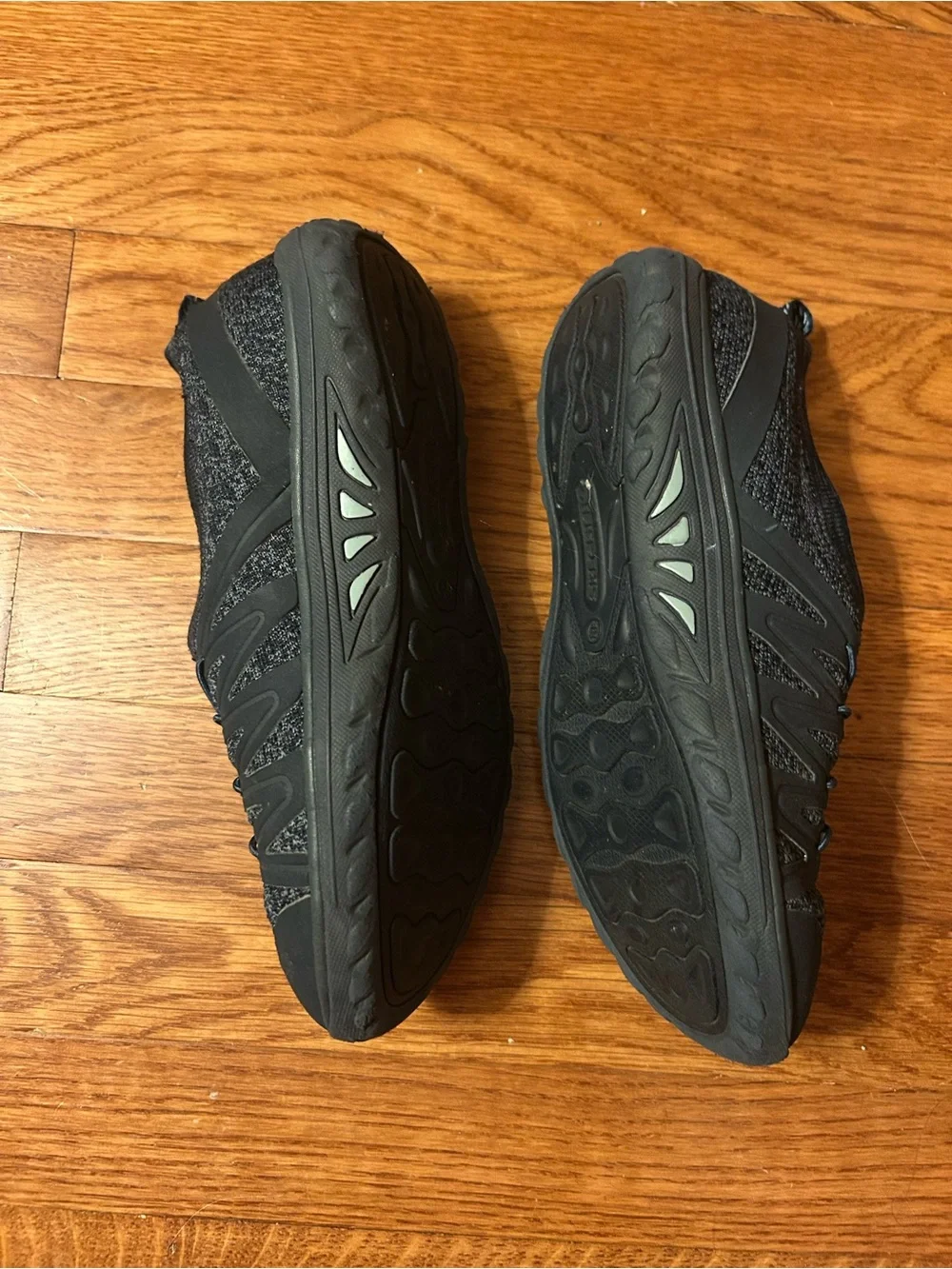 Sketchers Women’s Sz 7 Black & Blue Relaxed Fit Air Cooled Memory Sneakers